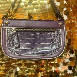 Elegant Purple Crocodile-Embossed Shoulder Bag